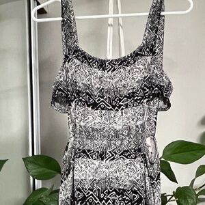 Black print fitted slit dress
